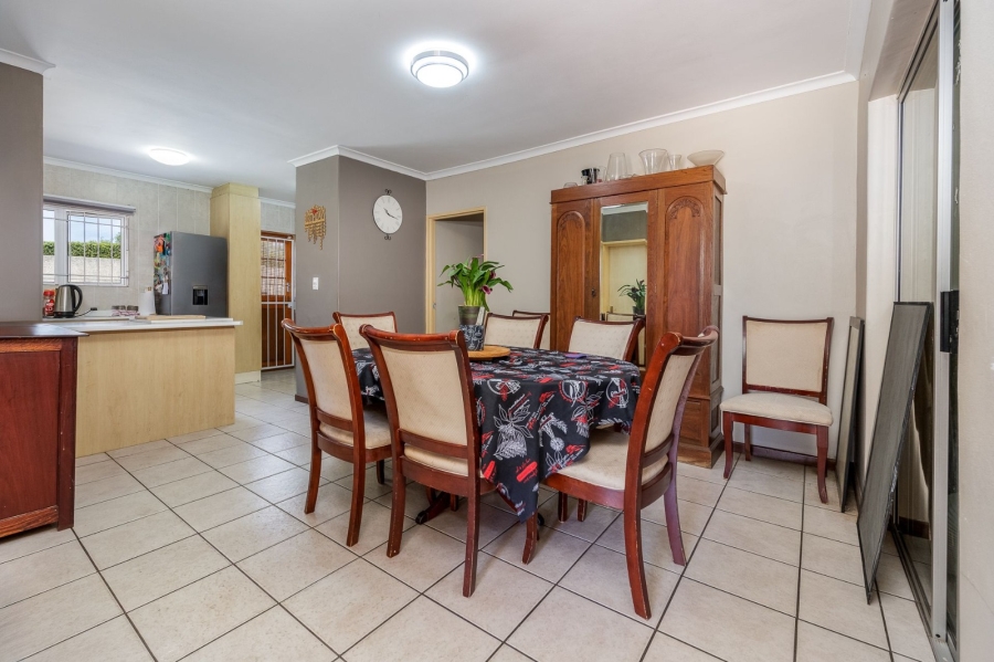 3 Bedroom Property for Sale in Sonstraal Heights Western Cape